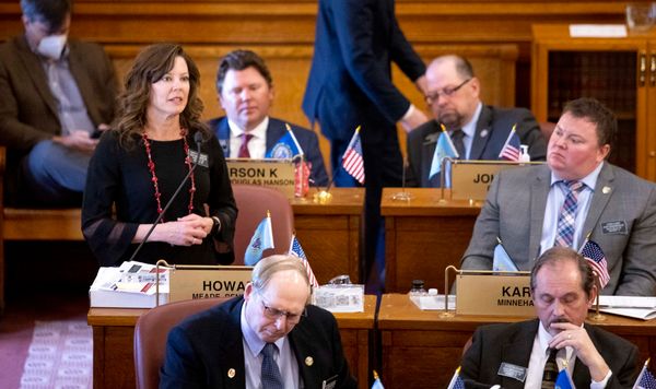 South Dakota Governor Kills Transgender Bill, but Orders Ban