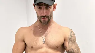 2024 Rewind: Squirrel Daddy Turns Out to Be OnlyFans Star