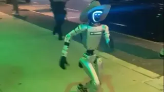 "Jake the Rizzbot": Gay Robot in Cowboy Hat Delights West Hollywood, Spreads Compliments and Pride