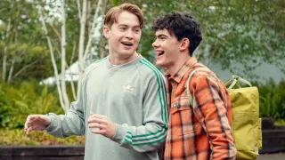 Fans Thrilled as Heartstopper Stars Spotted Filming Movie in Leeds: ‘Never Been So Thankful for a Delayed Train’